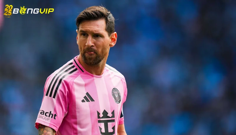 Messi chỉ trích trọng tài trong trận thua đậm của Inter Miami Messi chỉ trích trọng tài trong trận thua đậm của Inter Miami - Bất lực trước khung thành